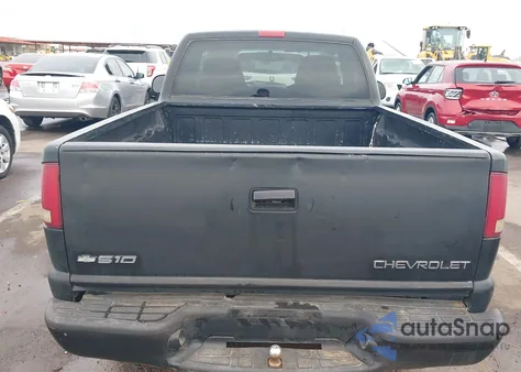 2002 Chevrolet S-10 Ls z USA, uszkodzony, nr VIN 1GCCS145028197680